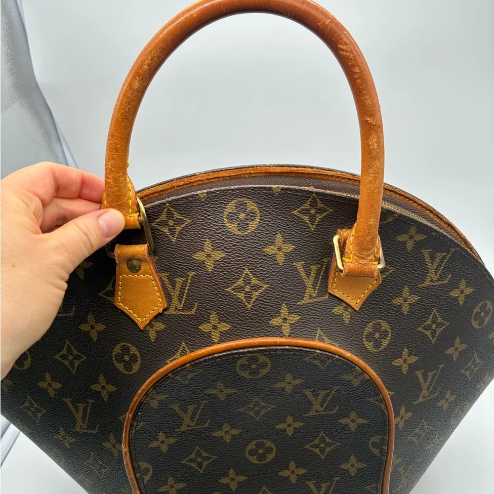 Louis Vuitton ellipse MM monogram hand bag